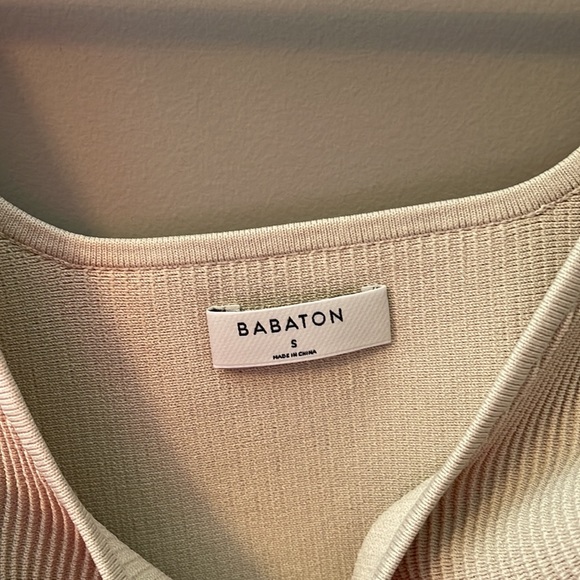 Babaton sculpt knit cropped tank - Picture 2 of 4